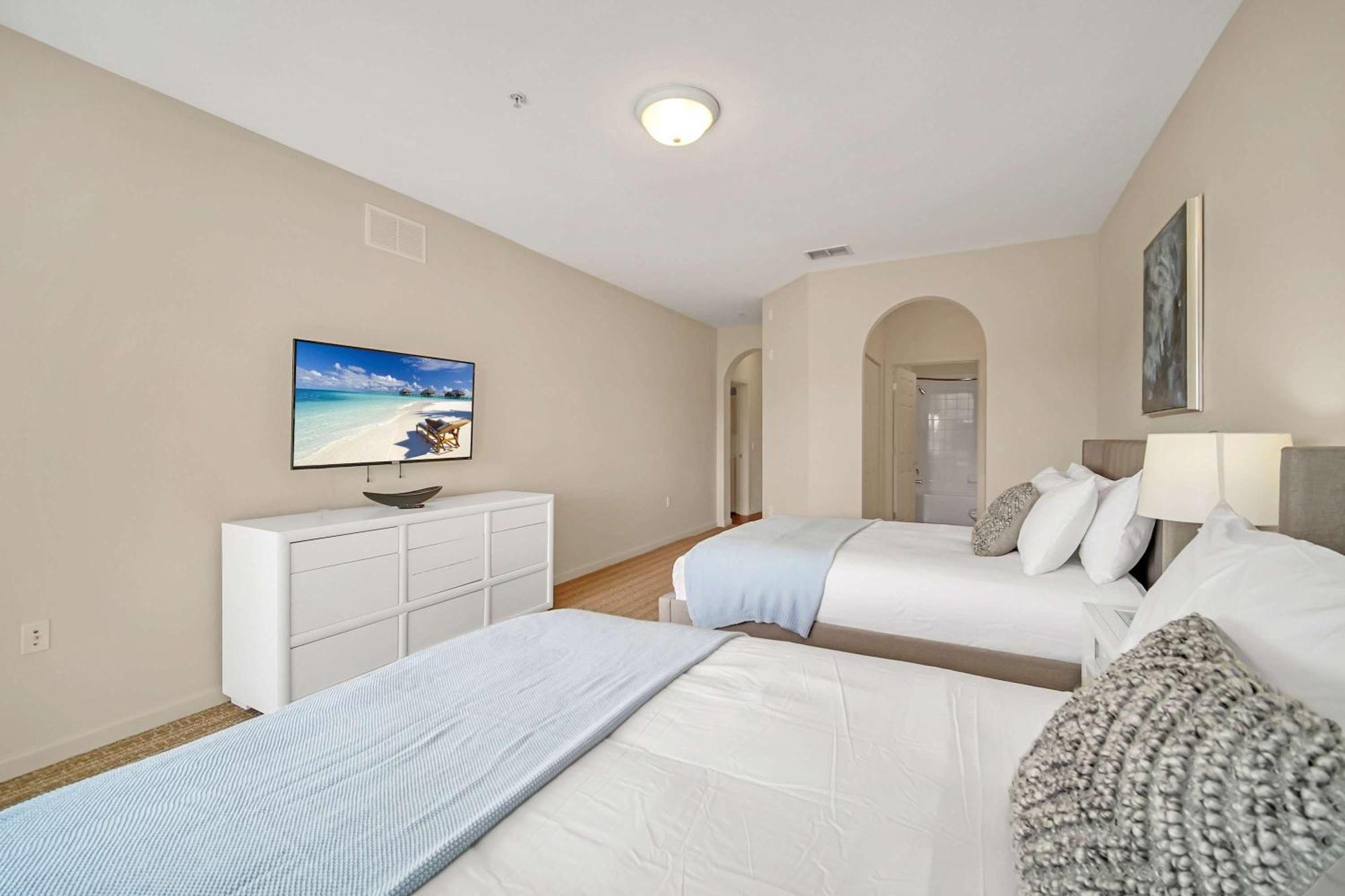 Bright - 2br With Pool & Hot Tub, Near Disney! Ferienhaus Orlando