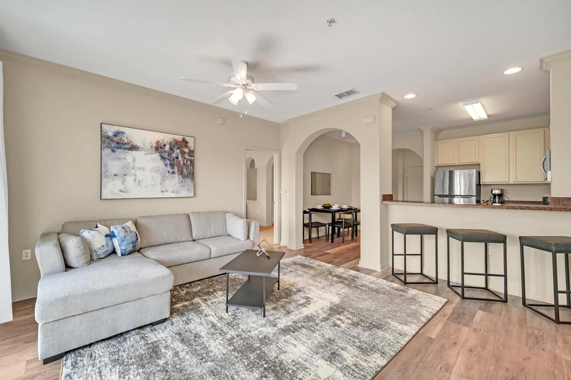 Ferienhaus Bright - 2br With Pool & Hot Tub, Near Disney! Orlando